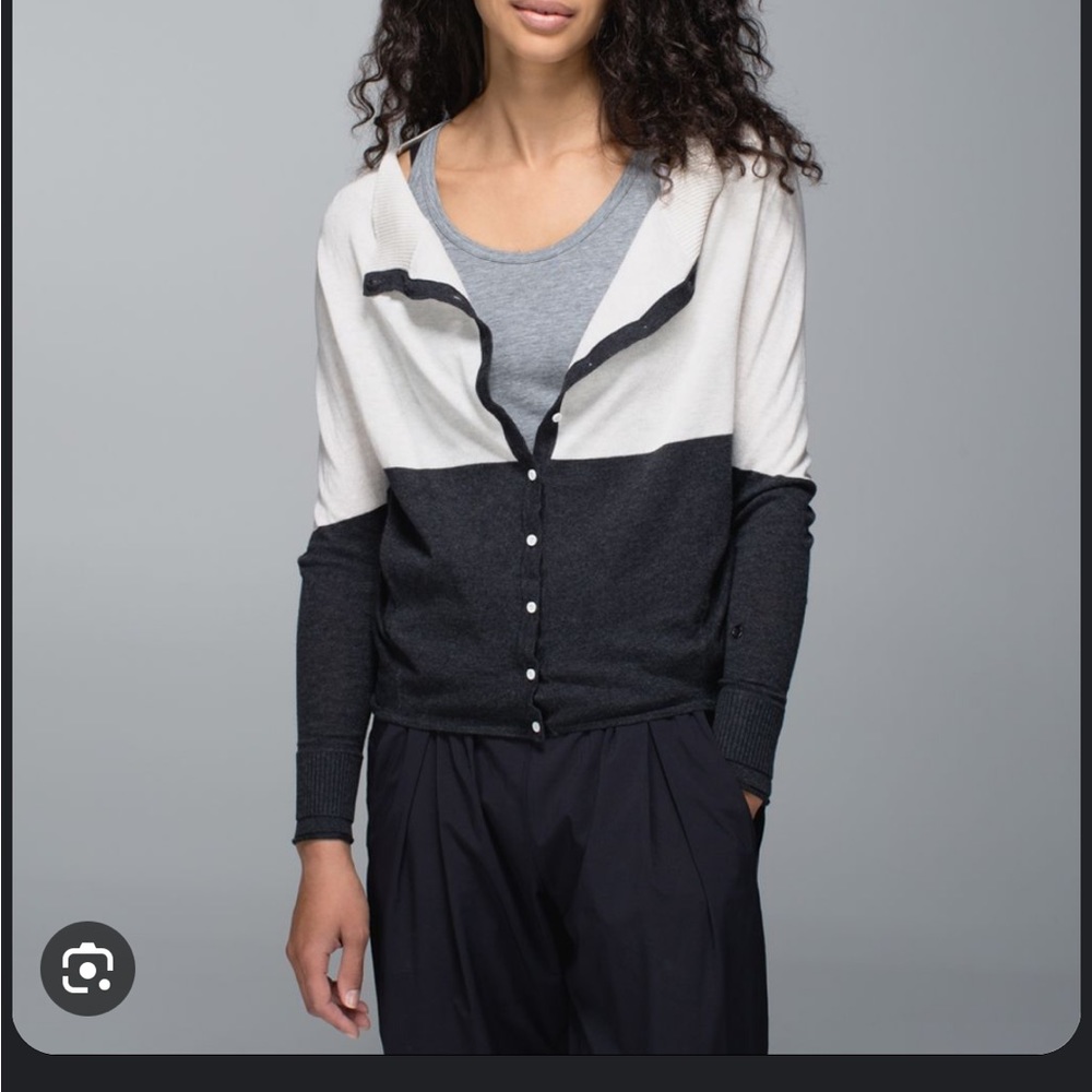 LULULEMON After Class Cardigan Size 8 ? Women’s Gray Ivory Colorblock Thumbhole